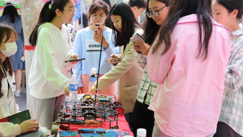 微服务架构下的API网关日志监控：关键实践与挑战**